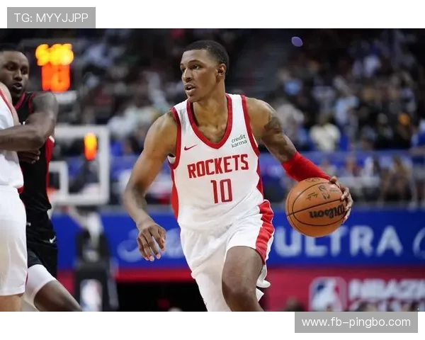 卡隆·巴特勒无球跑动拉开空间，3D属性提升球队进攻效率