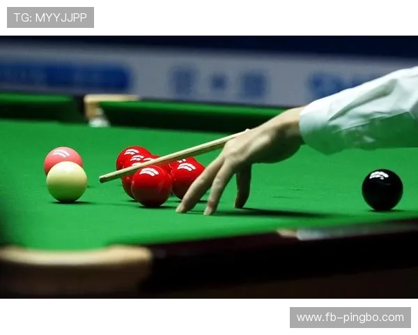 从争议视角解析违体犯规的判罚标准，如何准确认定球场上的危险动作？